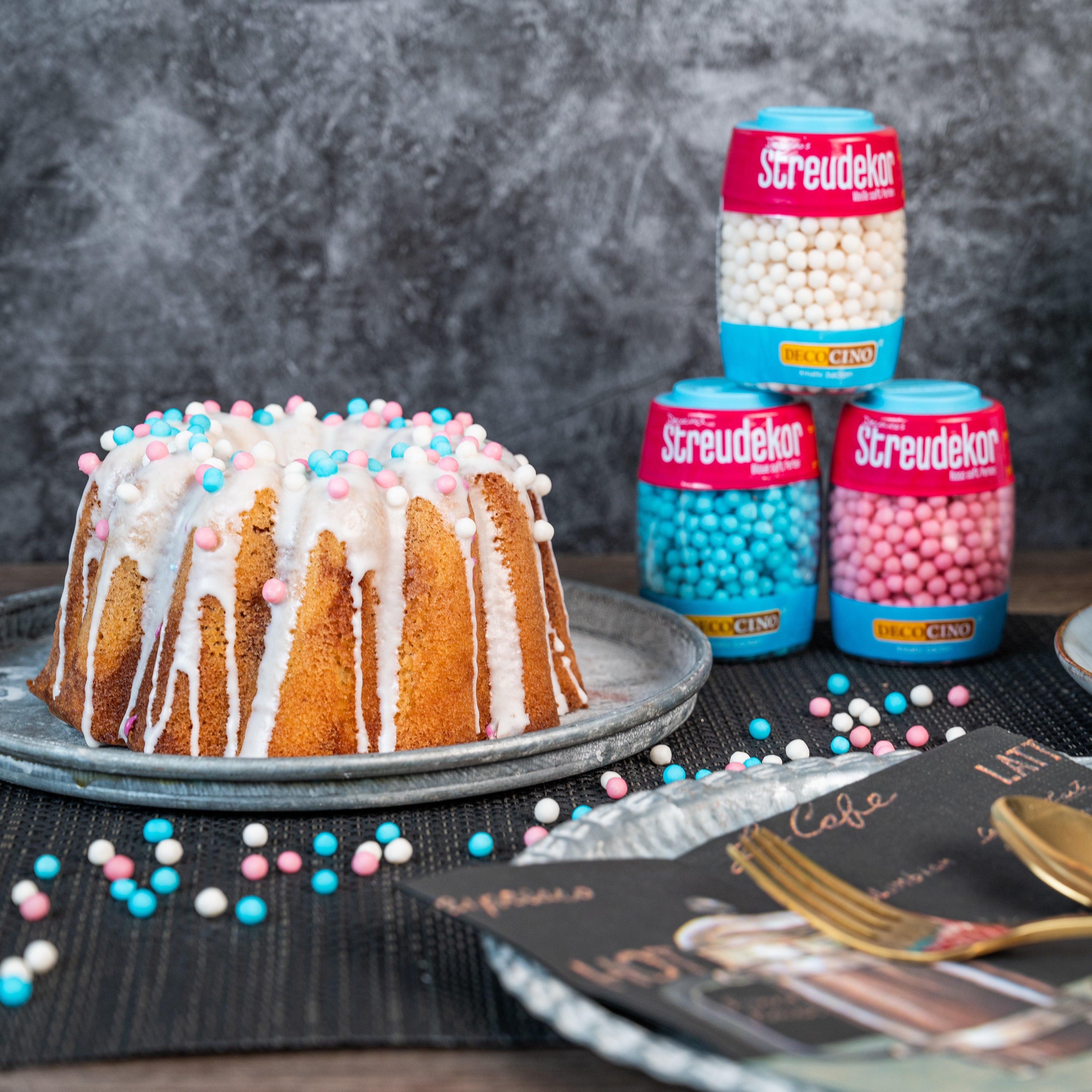 decocino-streudekor-perlen-blau-50g-zuckerdekor image 4