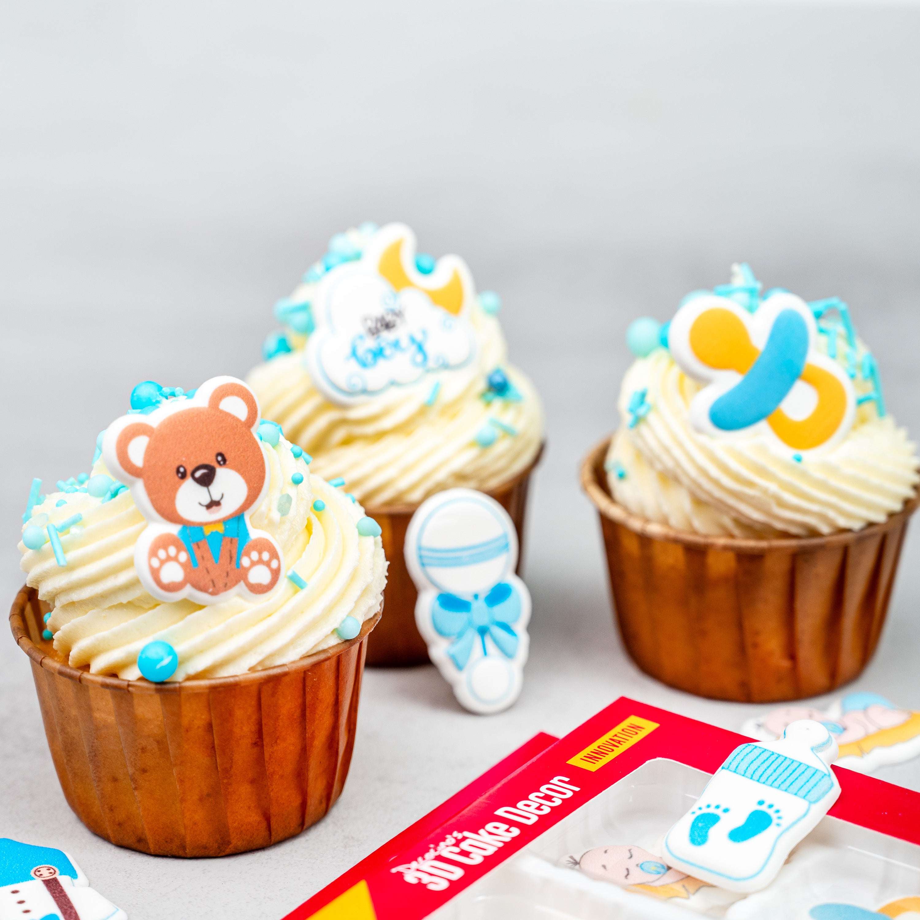 decocino-3d-cake-decor-baby-hellblau-8-st-ck-zuckerdekor-f-r-taufe image 3