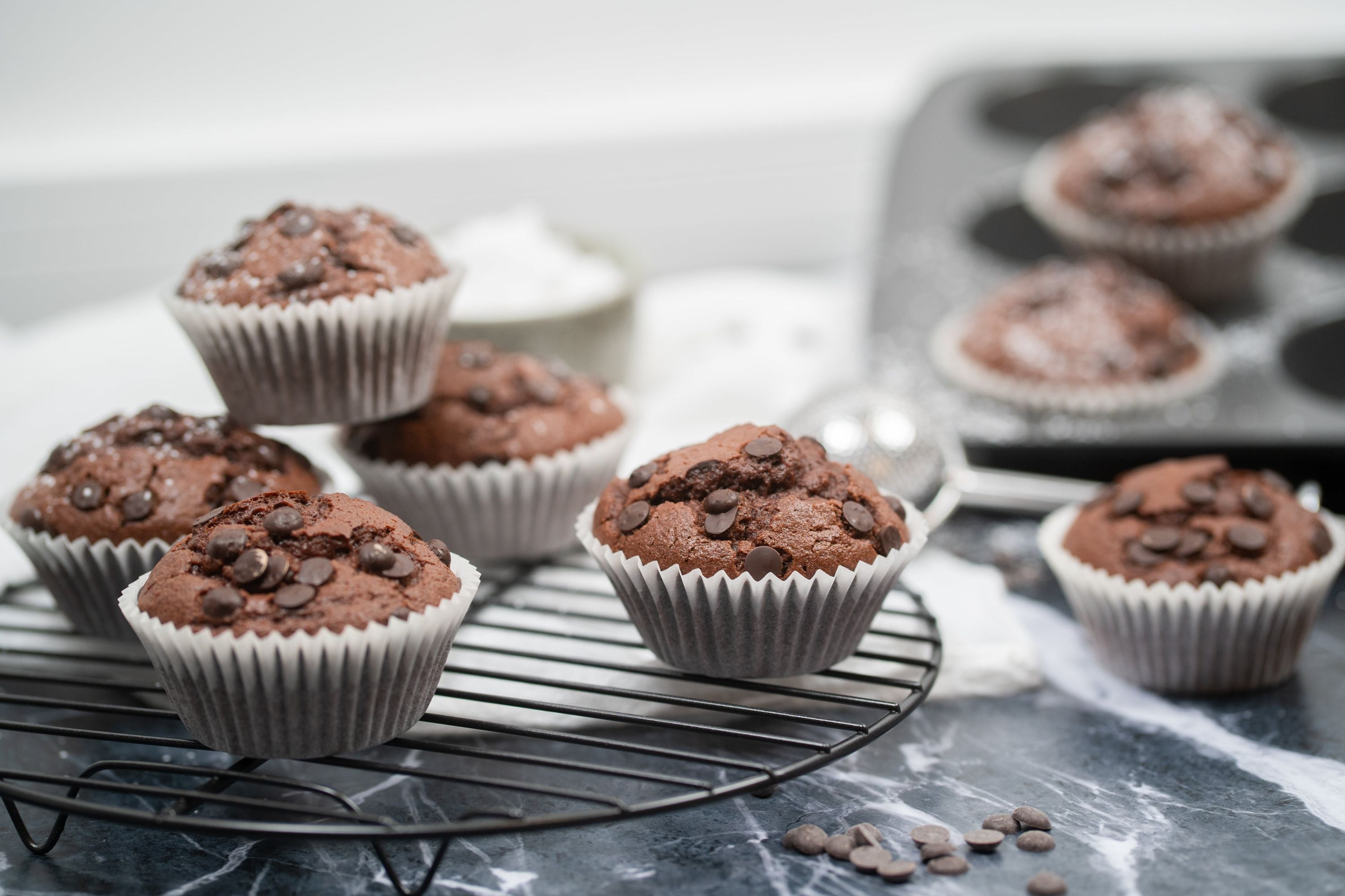 ruf-muffins-schoko-backmischung-american-style-mit-schokotropfen image 3