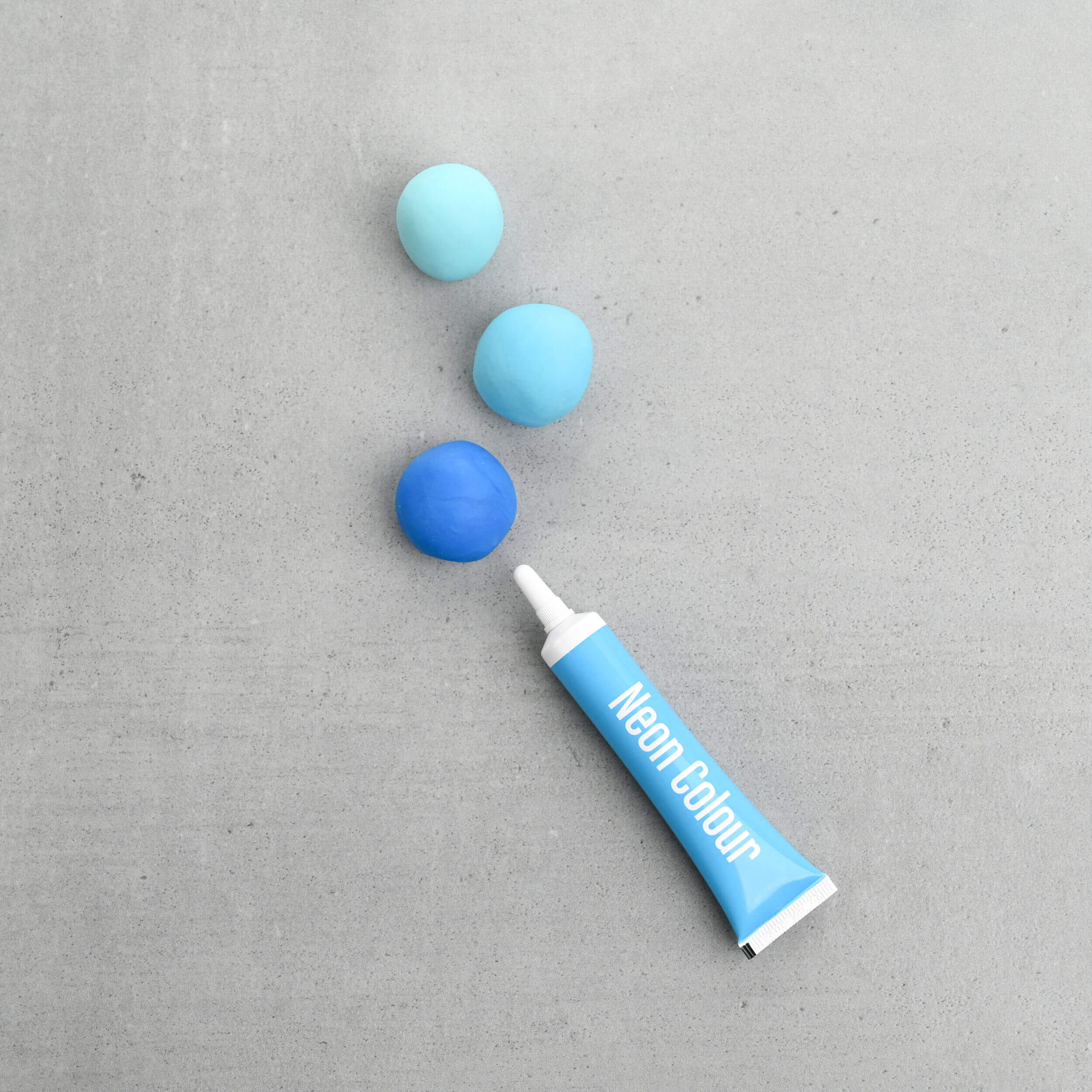 decocino-neon-farbpaste-blau-25g-lebensmittelfarbe image 2