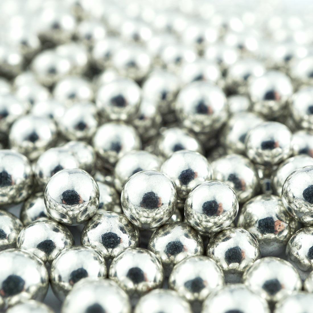super-streusel-mini-knusperkugeln-silber-schokokugeln image 2