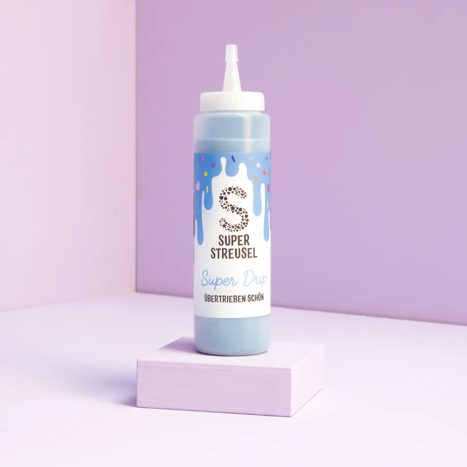 super-streusel-superdrip-himmelblau-kuchenglasur-in-der-flasche-vanille-schoko image 1