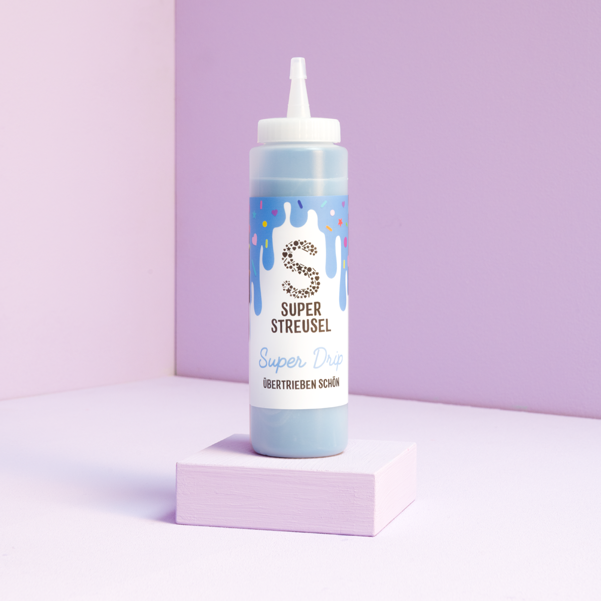 super-streusel-superdrip-himmelblau-kuchenglasur-in-der-flasche-vanille-schoko image 1