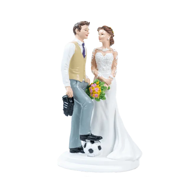 decocino-tortenfigur-brautpaar-gemeinsam-am-ball-20cm image 1