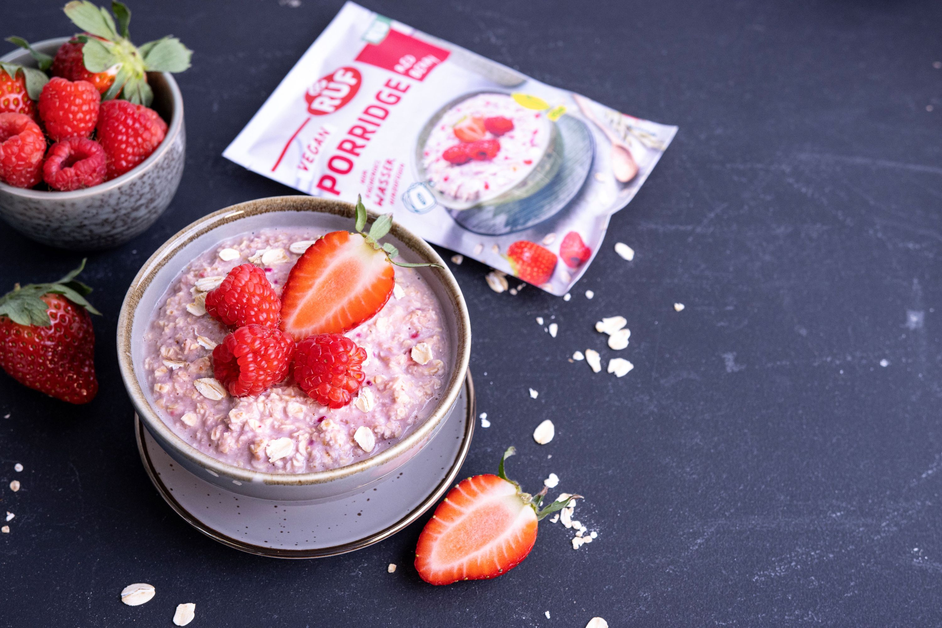 ruf-porridge-red-berry-veganes-instant-porridge image 3