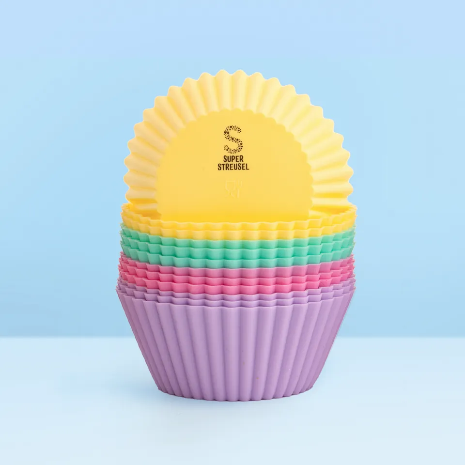 super-streusel-muffin-und-cupcakef-rmchen-silikon-12er-bunt image 1