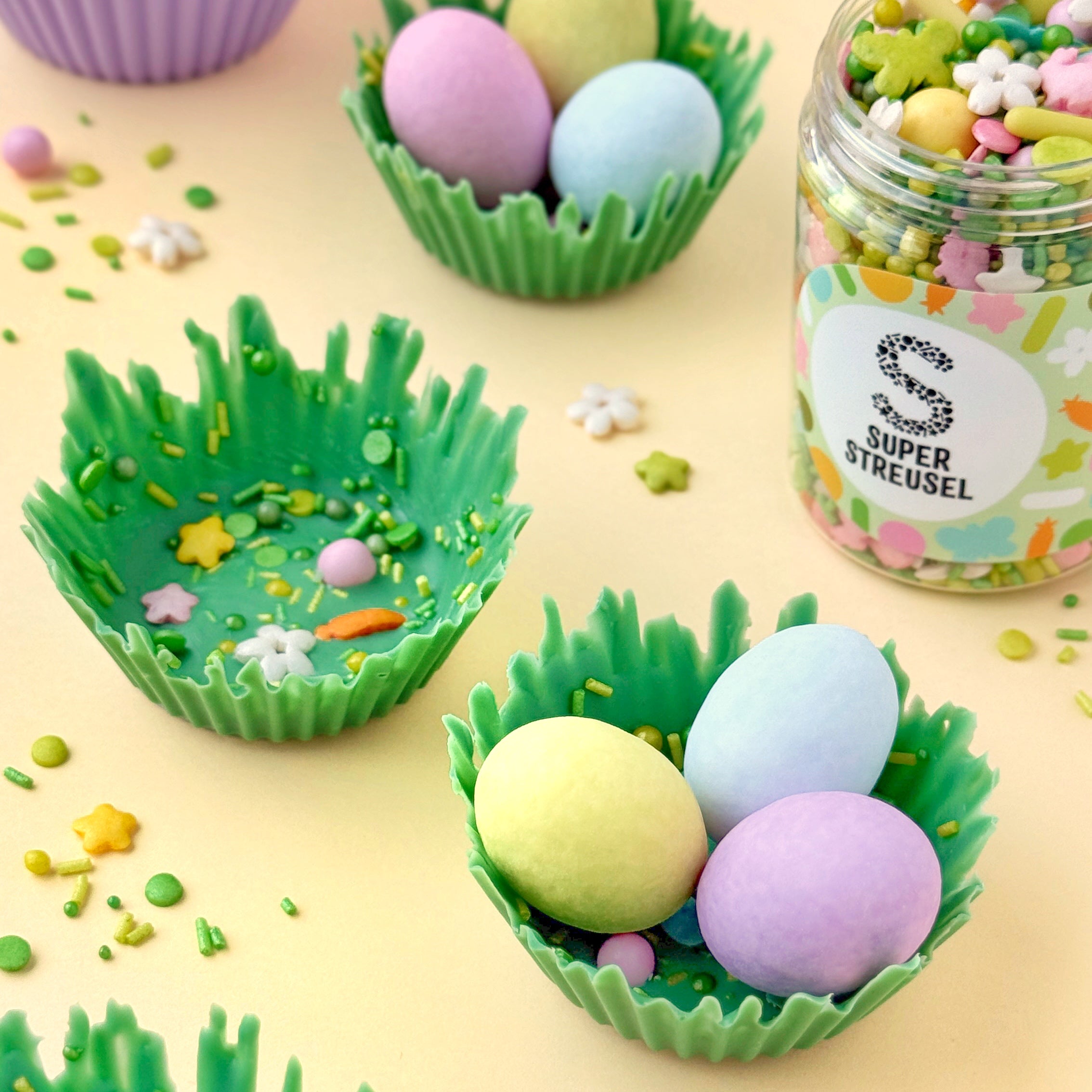 super-streusel-muffin-und-cupcakef-rmchen-silikon-12er-bunt image 5