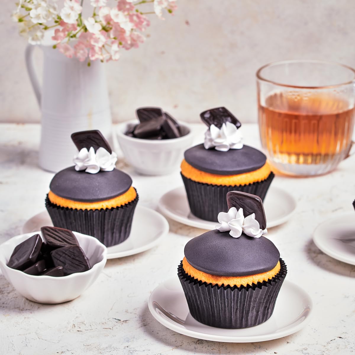 funcakes-geschmacksfondant-lakritz-rollfondant-250-g image 2