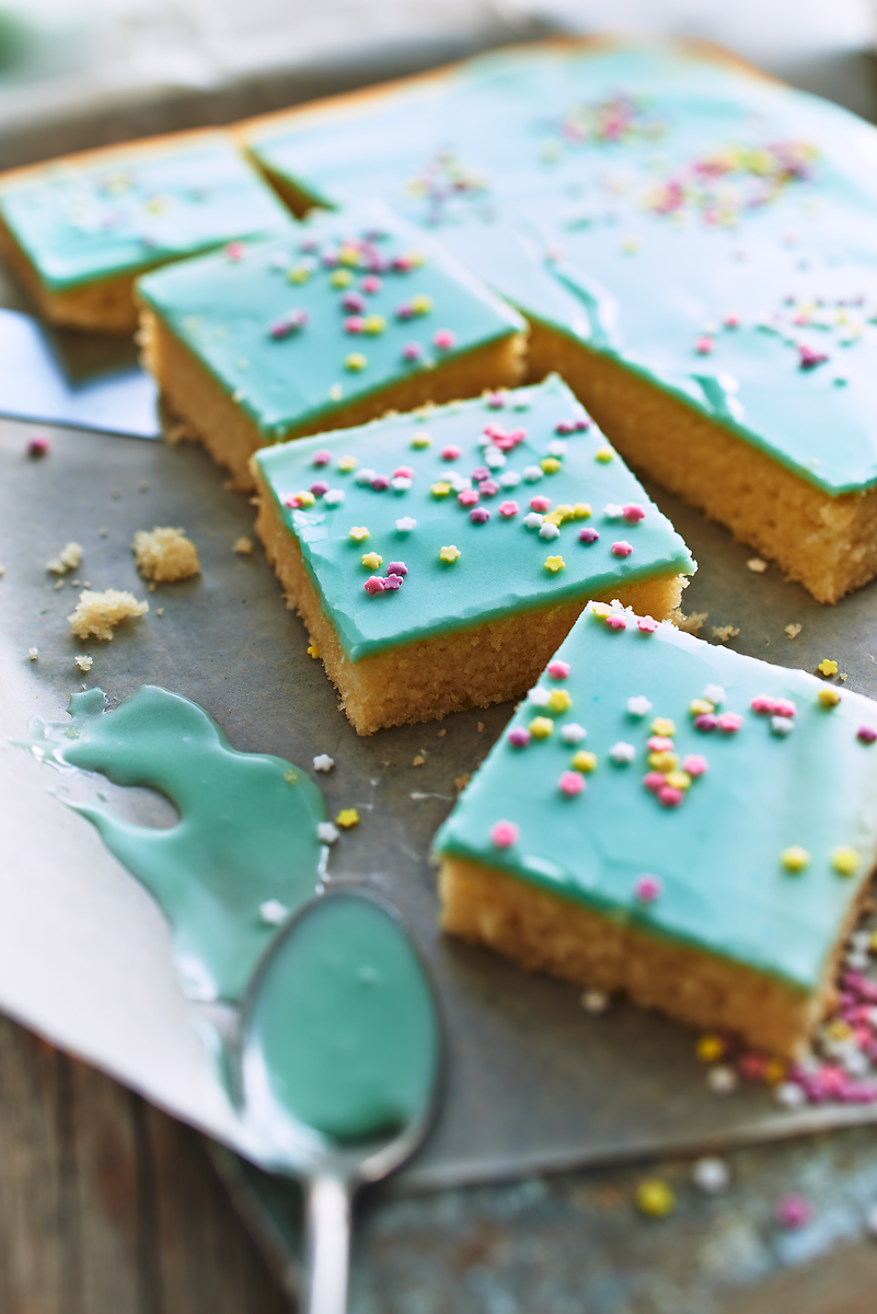 ruf-glutenfreier-partykuchen-backmischung-blechkuchen image 3