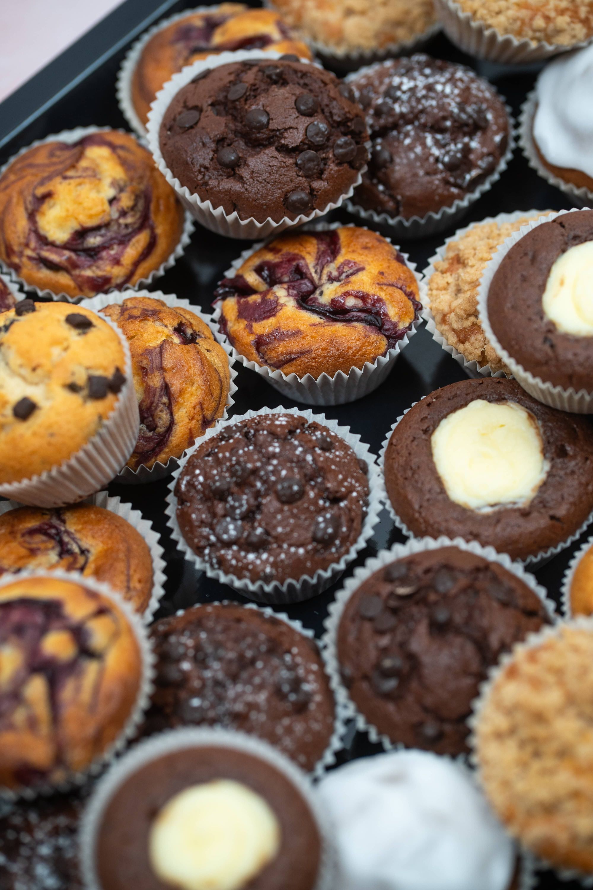 ruf-muffins-schoko-backmischung-american-style-mit-schokotropfen image 4