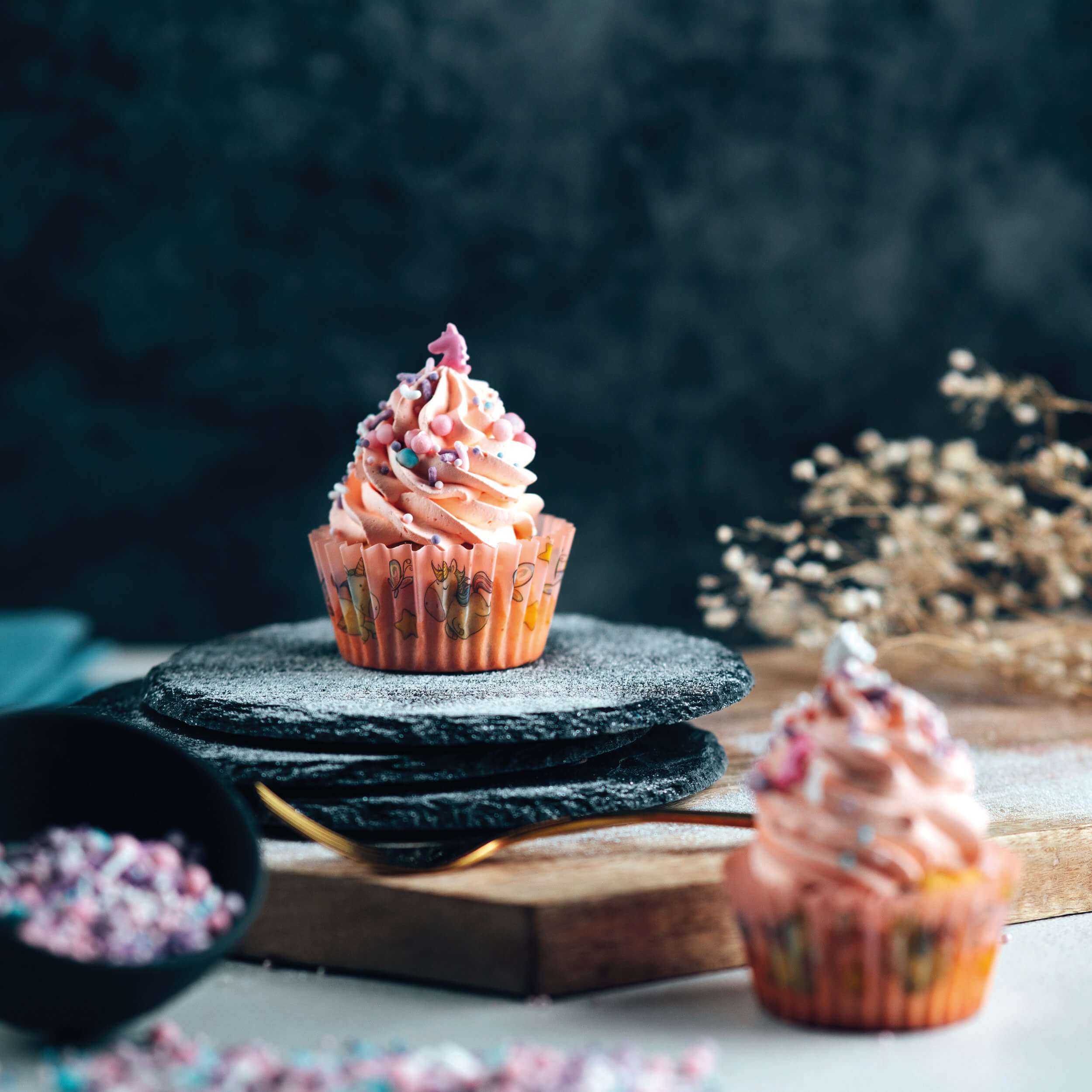 decocino-unicorn-streusel-mix-im-glas-110g image 5