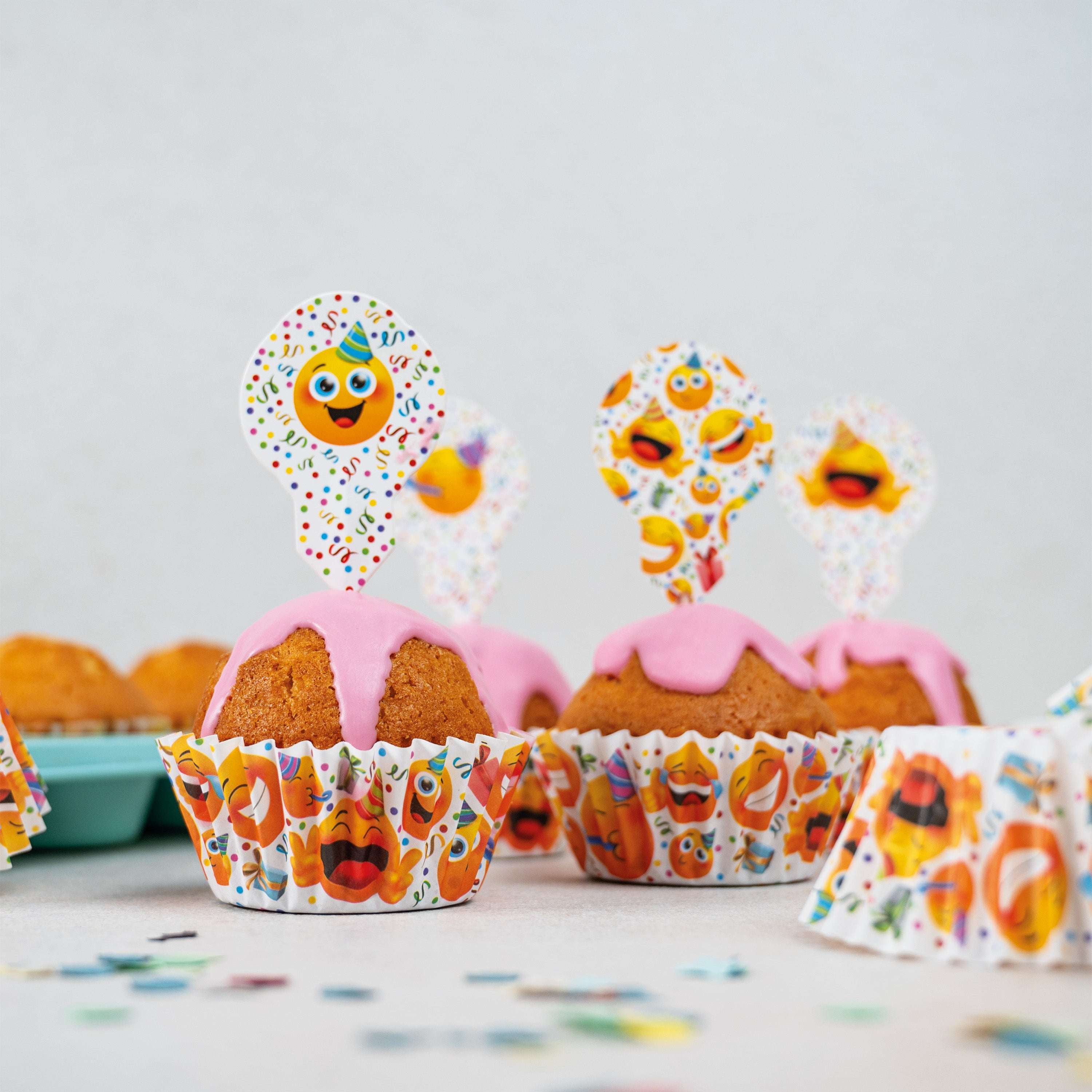decocino-muffin-set-happy-48-tlg-muffinf-rmchen-picks image 2