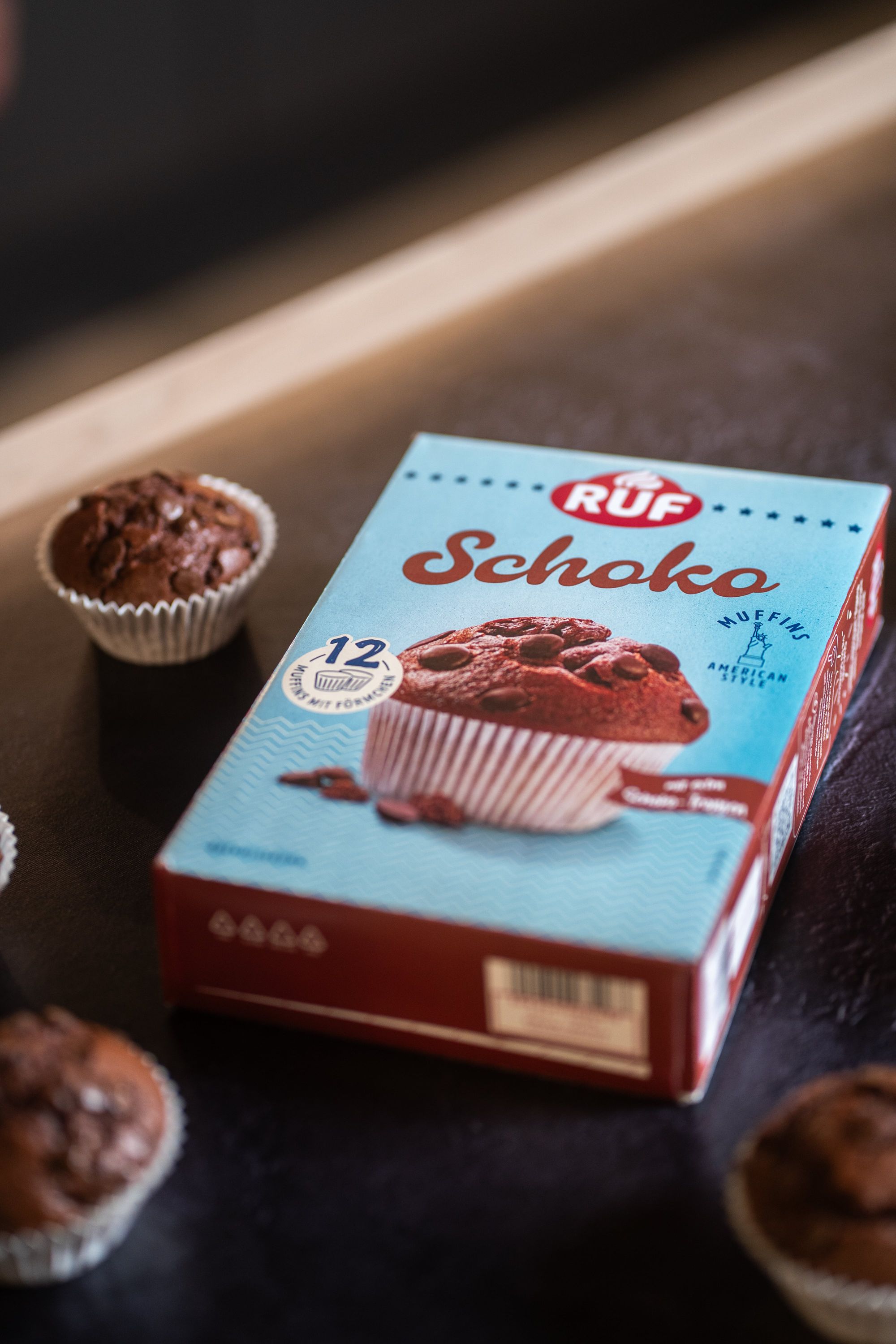 ruf-muffins-schoko-backmischung-american-style-mit-schokotropfen image 2