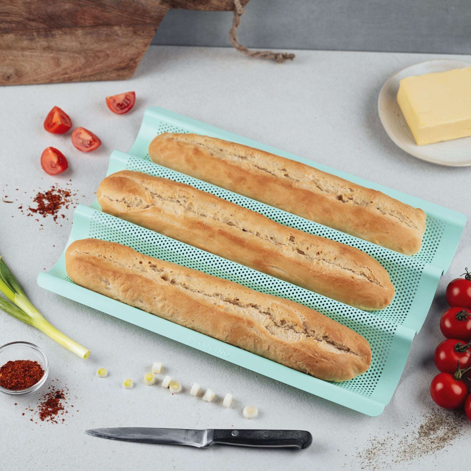 decocino-baguette-backform-mint-edition-3fach-perforierte-baguetteform image 2