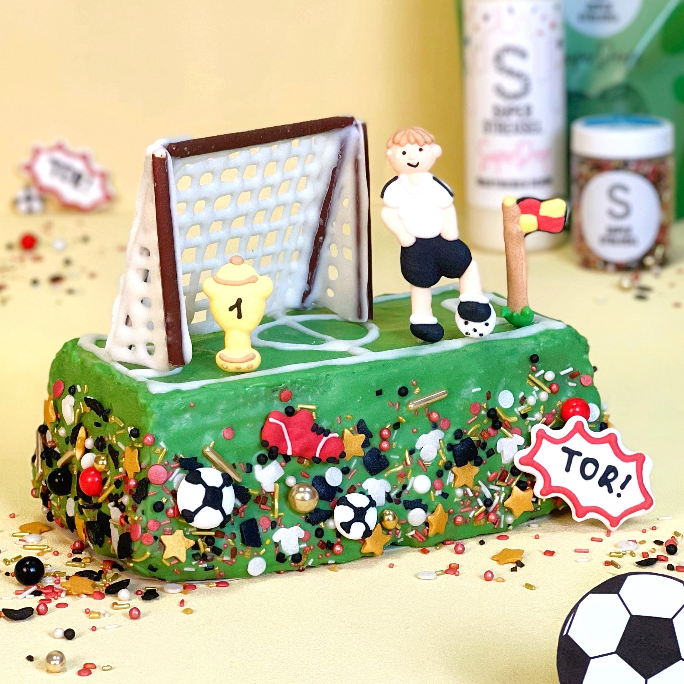 super-streusel-superdinger-elfmeterchen-zuckerfiguren-fu-ball-set image 4