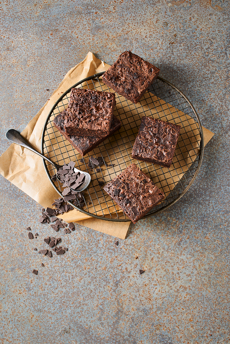 ruf-brownies-classic-schoko-backmischung-mit-backform image 2