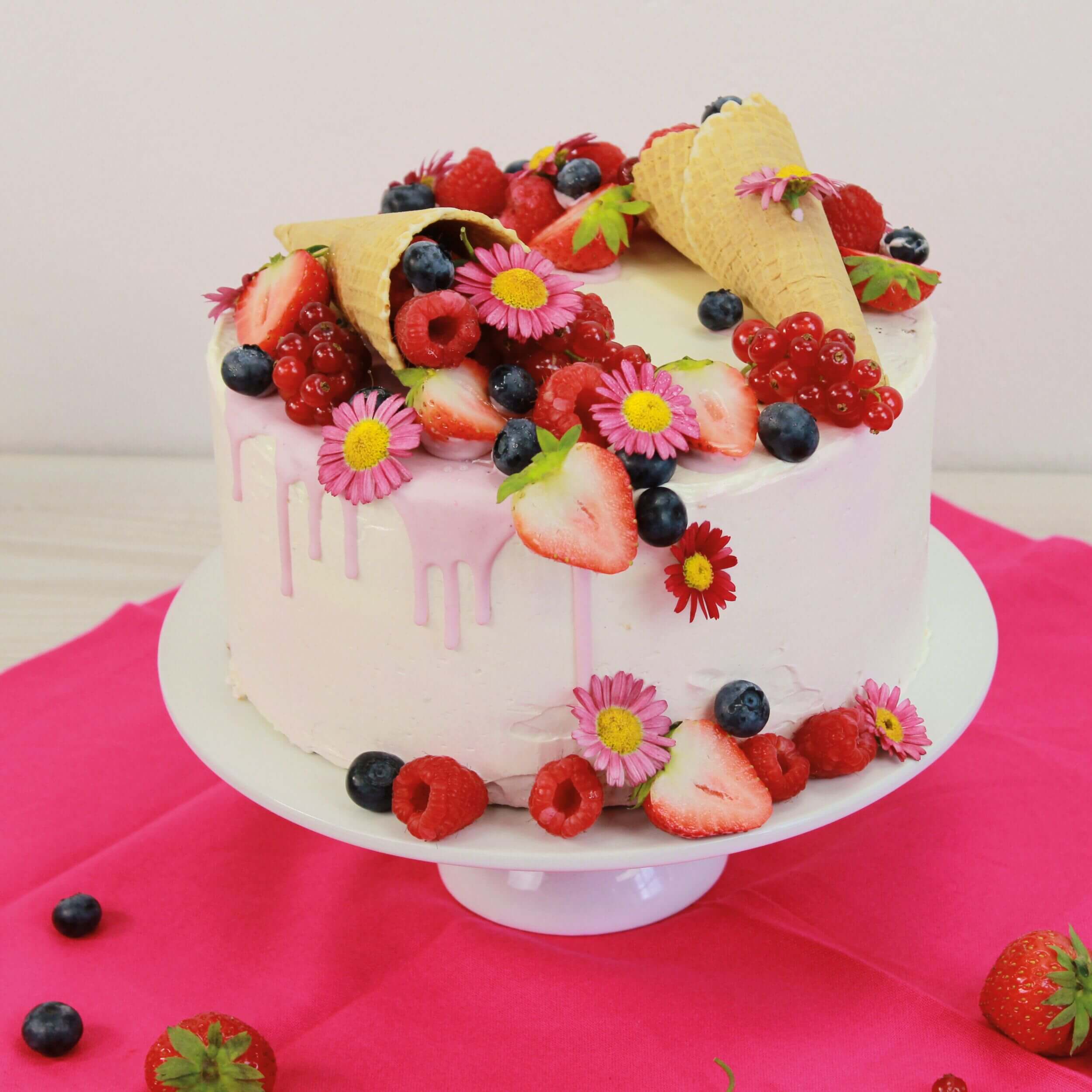 decocino-cake-drip-pink-tortenglasur-90g image 5